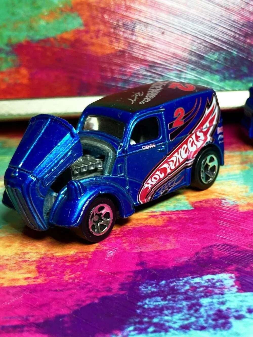 (2) HOT WHEELS TOY CARS COLLECTIBLES - Ford Anglia & Dodge Viper GTSR